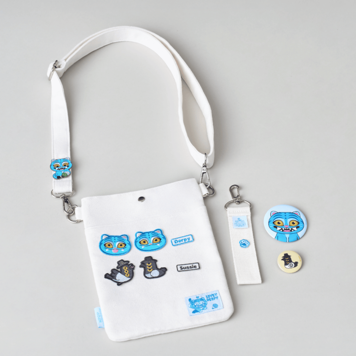 DERPY METAL BADGE - K-POP DEMON HUNTERS