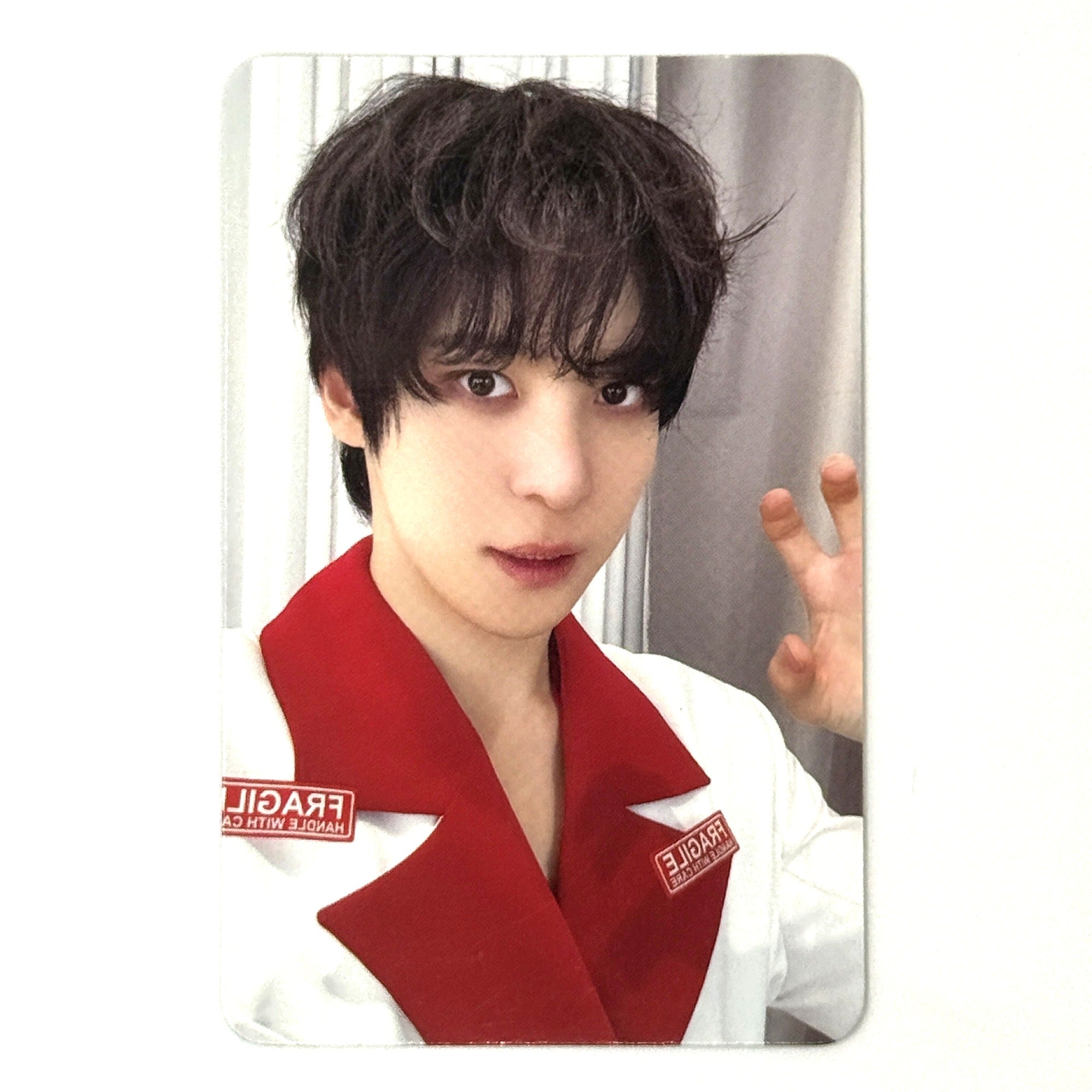 ateez-yunho-photocard