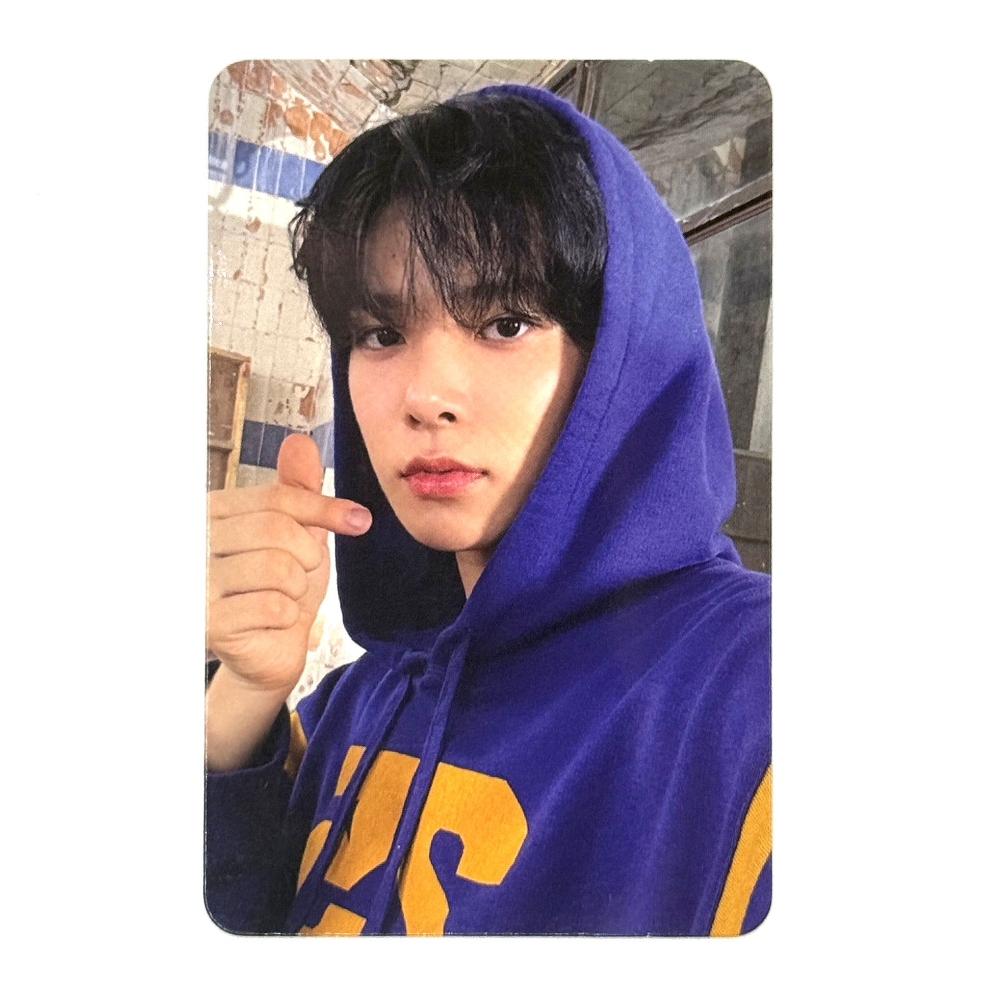 Enhypen Heeseung Photocard Dilemma – IPBY K-POP & BEAUTY