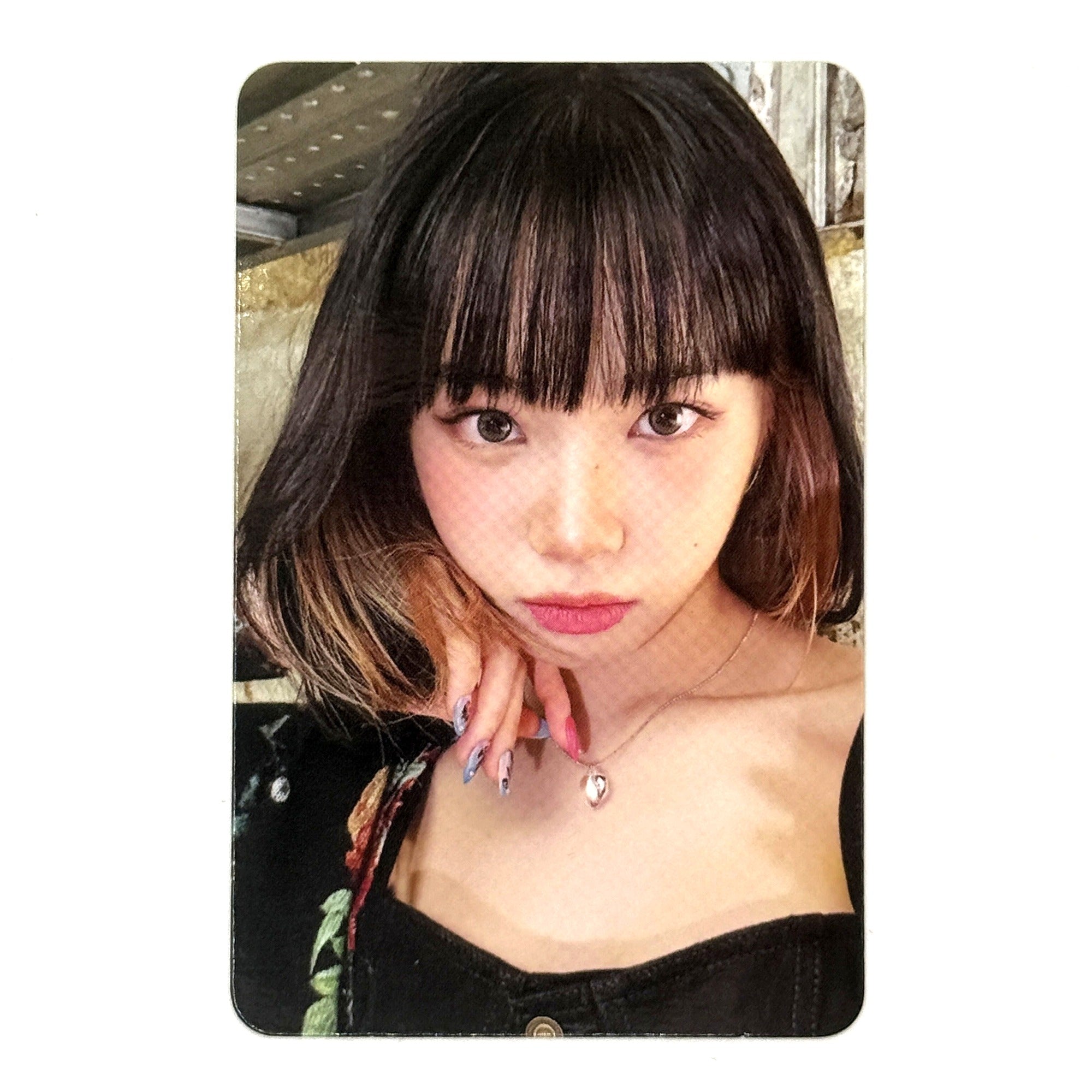 lesserafim-chaewon-photocard